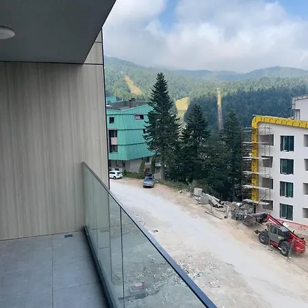 Lovely 3-bedroom Apartment-bjelasnica Apartman *