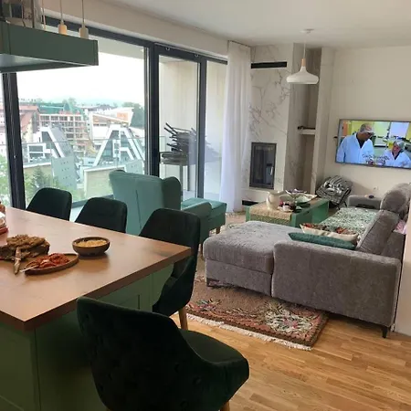 Lovely 3-bedroom Apartment-bjelasnica Apartman